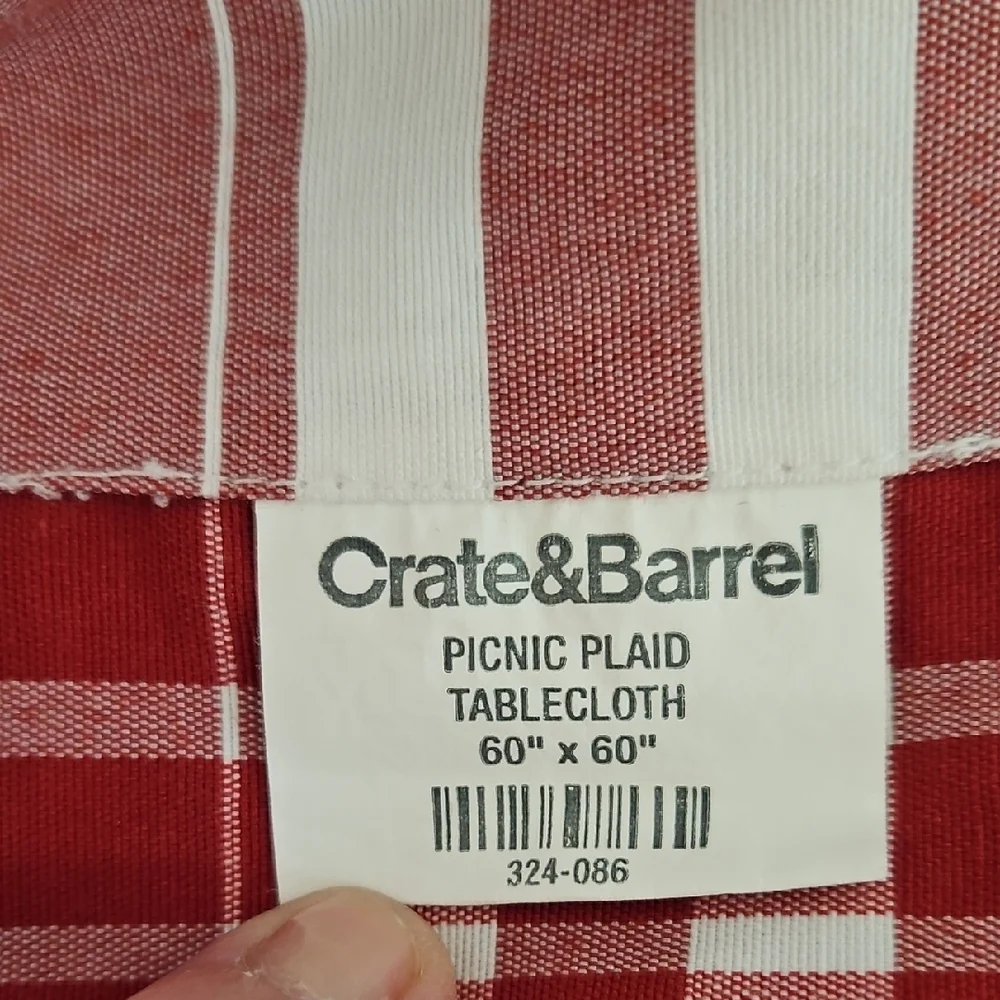 Crate&Barrel Red White Plaid Table Linen 6-x60
